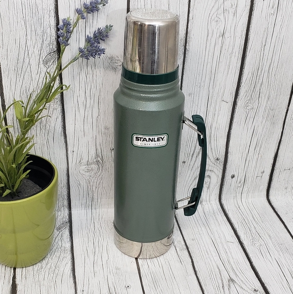Stanley Classic Stainless Steel Vacuum Insulated Thermos Bottle